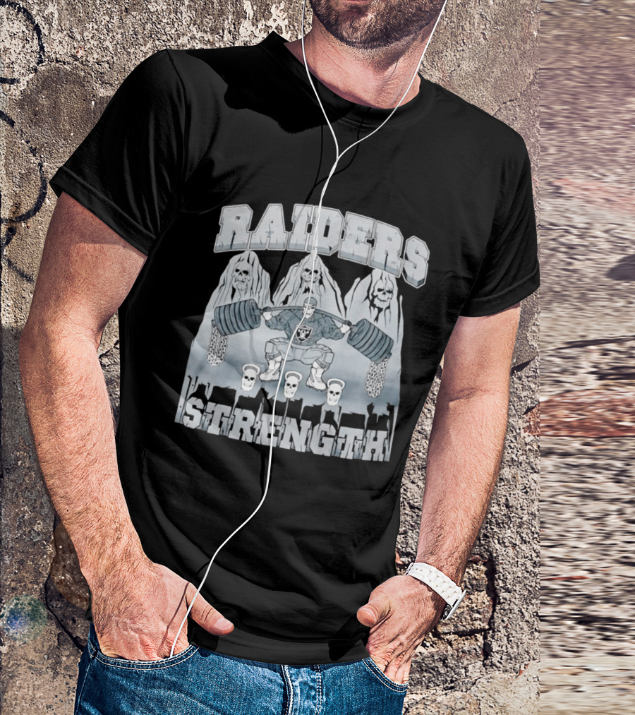 Raiders Strength Skull Weightlifter Grunge Style Powerlifting Motif T-Shirt
