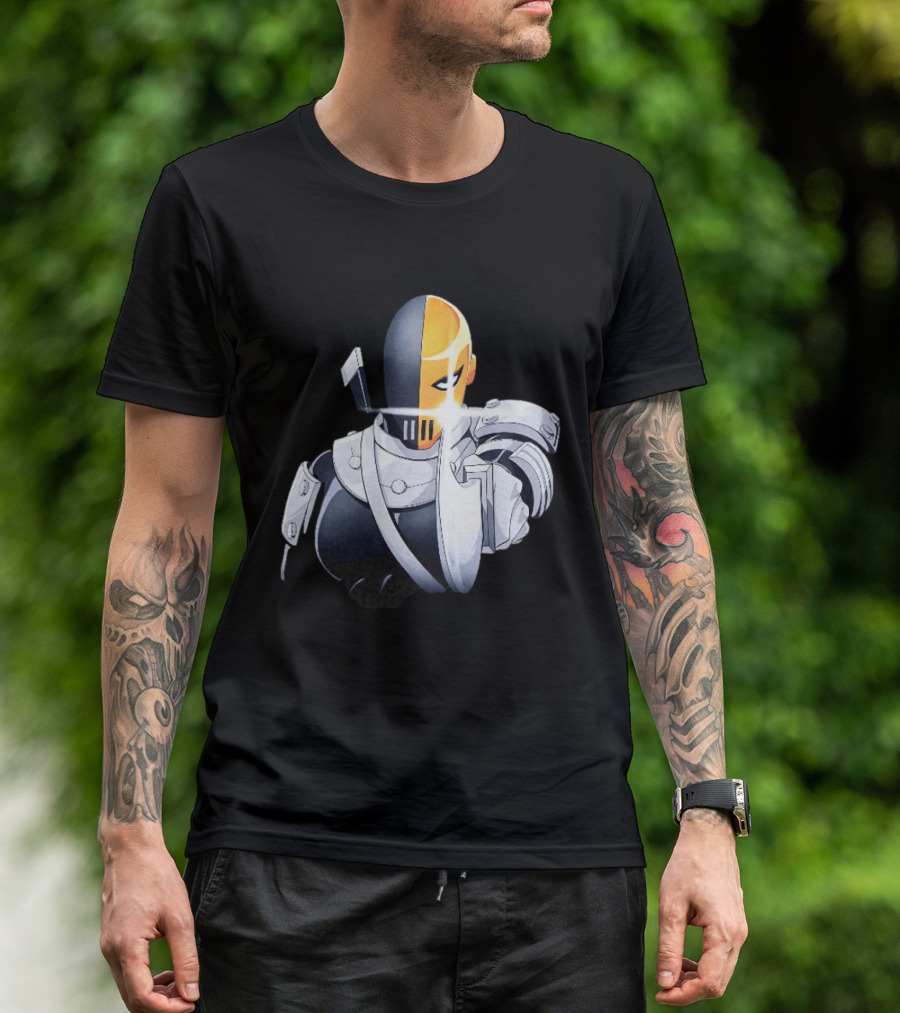Deathstroke DC Comics Armor Sword Wielding T-Shirt