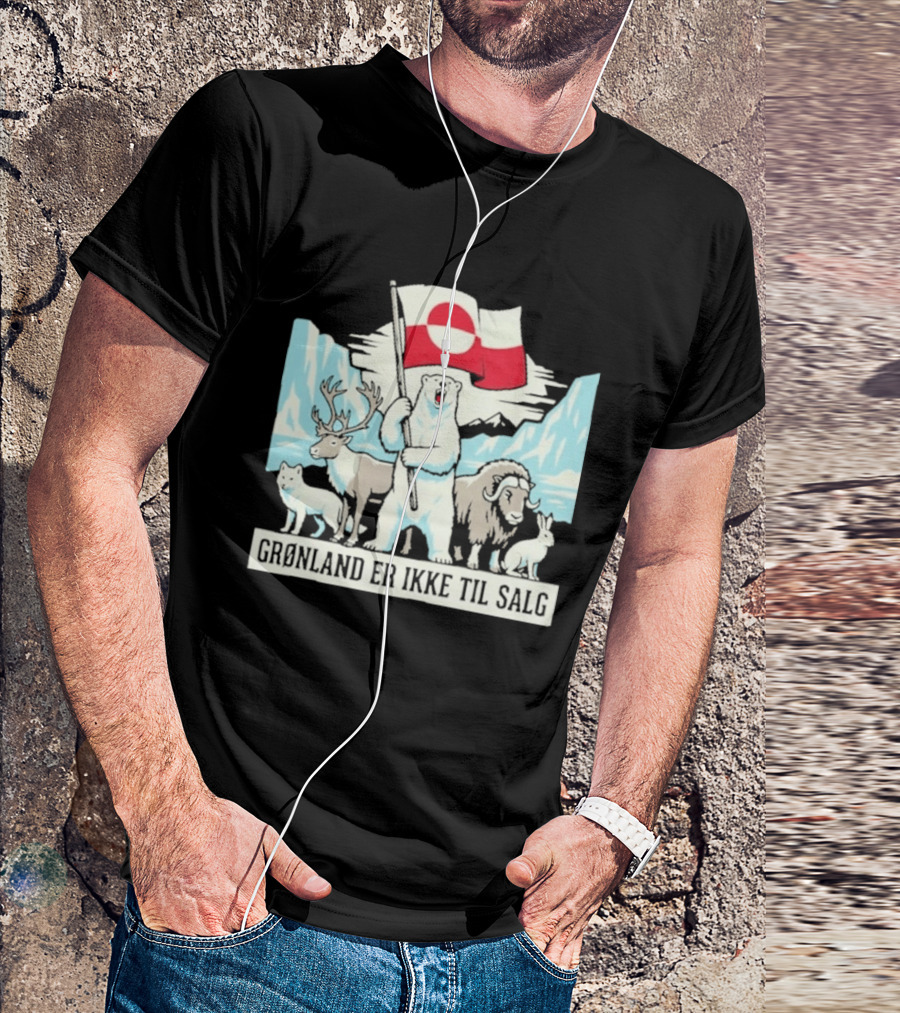 Grønland Er Ikke Til Salg Polar Bear Flag Reindeer Musk Ox Arctic Wildlife T-Shirt