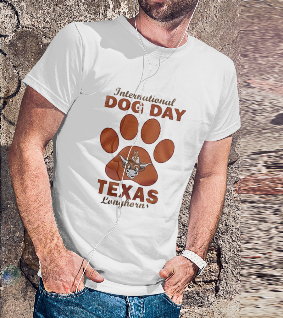 International Dog Day Texas Longhorns Paw Print T-Shirt
