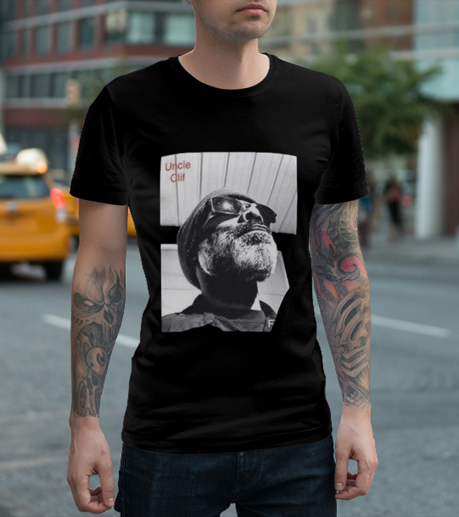 Uncle Clif Bring Back Common Sense Vintage Style Black And White Bearded Man In Sunglasses T-Shirt