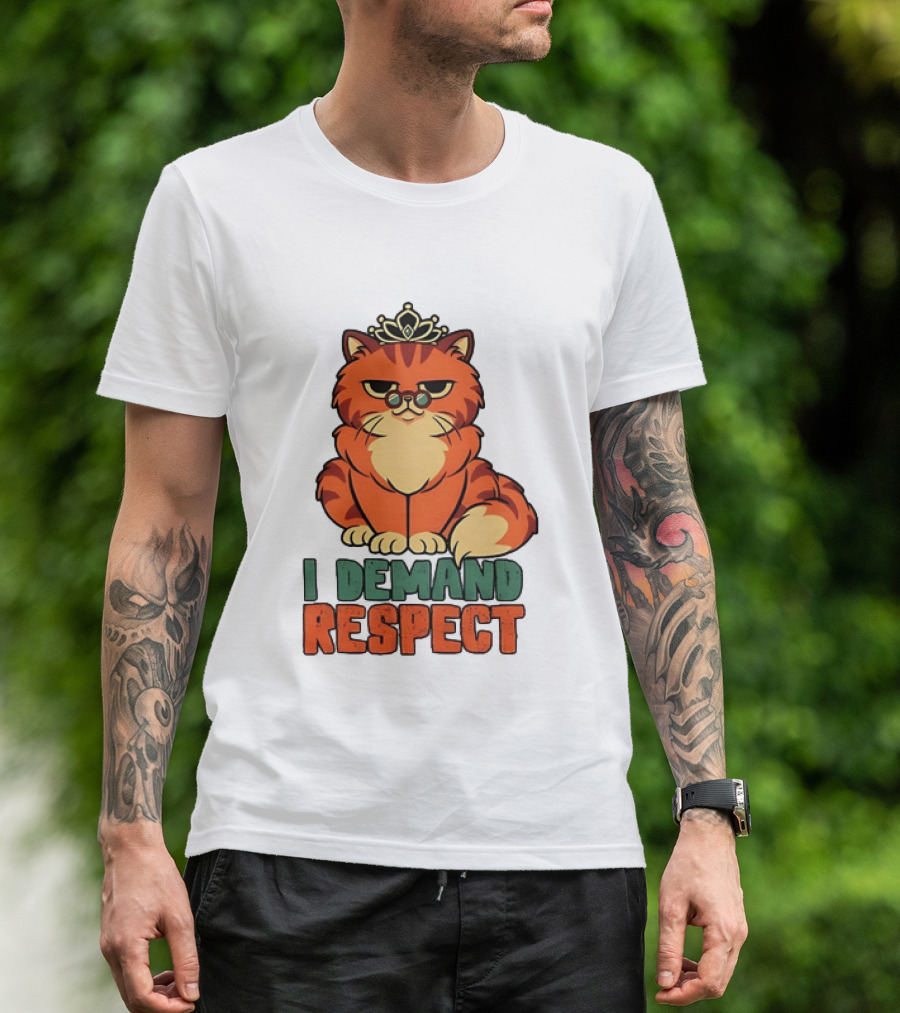 Cat With Crown I Demand Respect Pet Lover Distressed T-Shirt