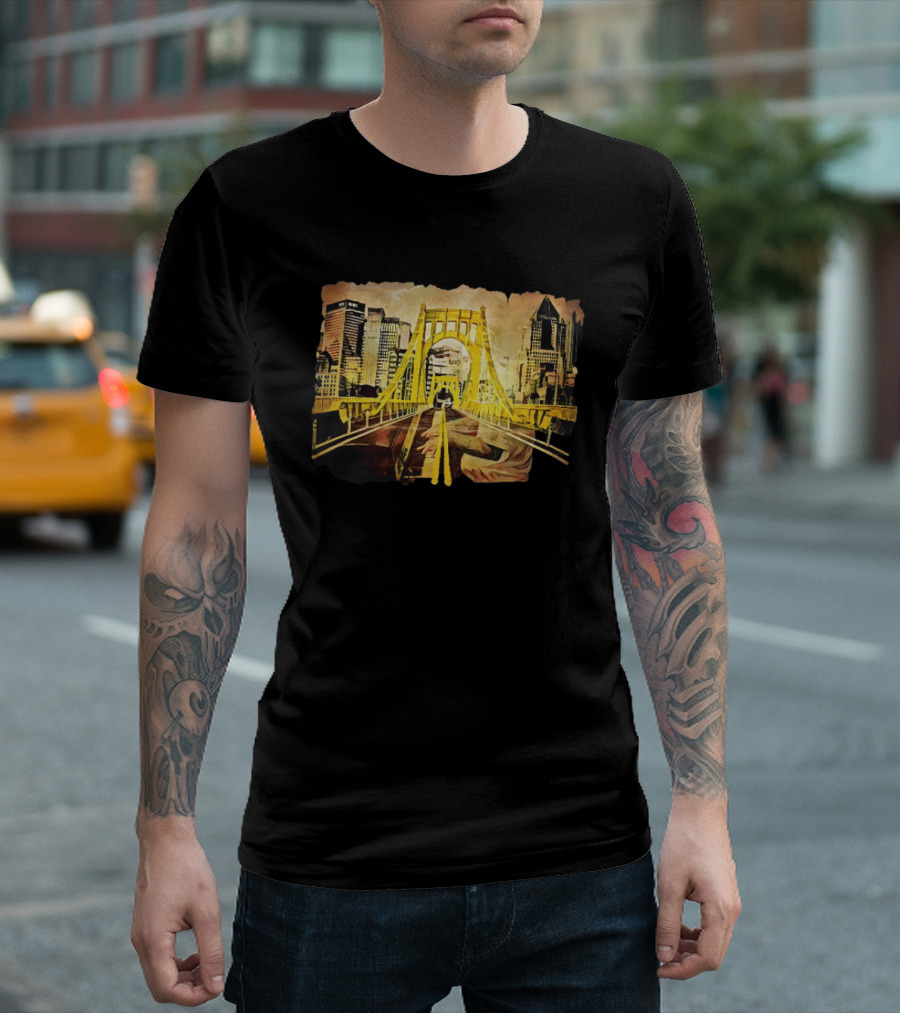 Pittsburgh Skyline 1992 Roberto Clemente Bridge Piano Player T-Shirt