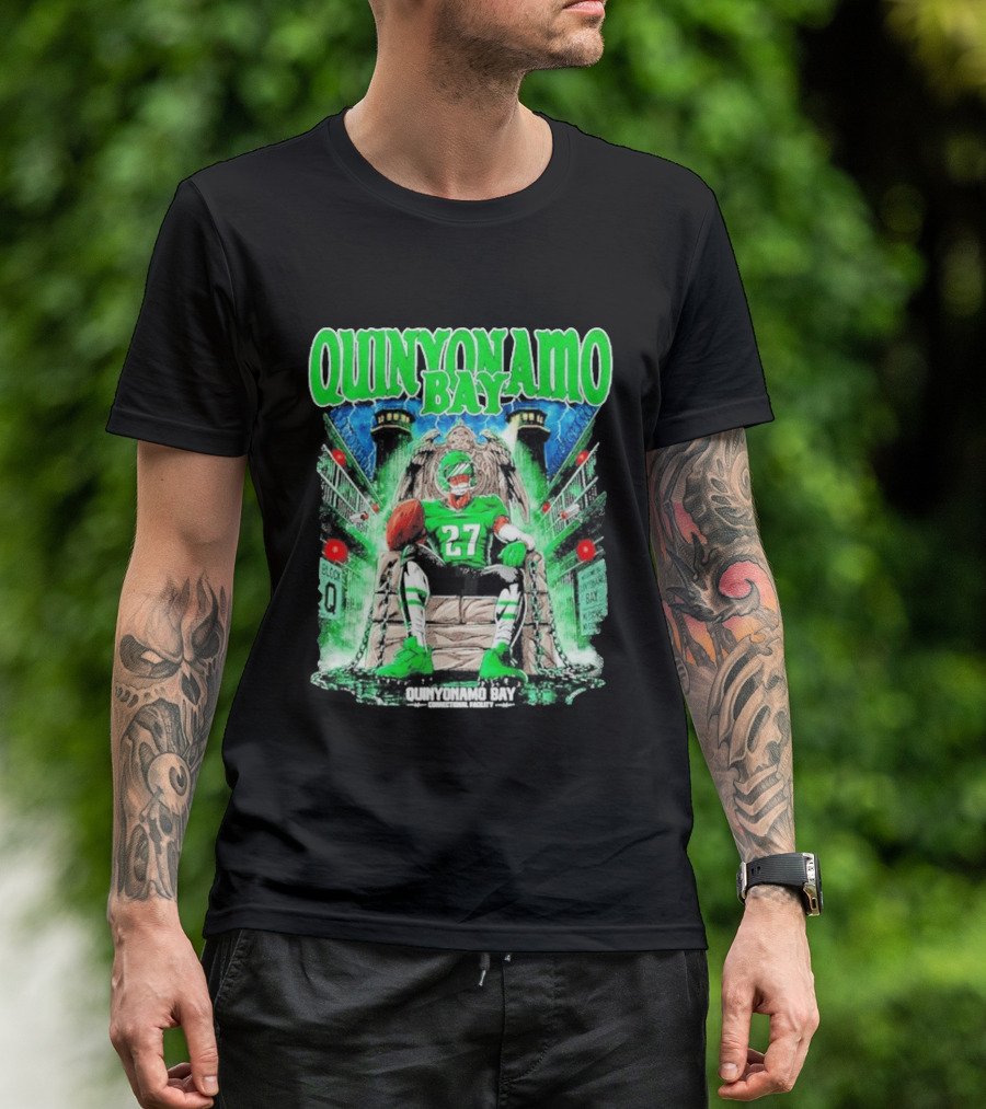 Quinyonamo Bay 27 Throne Football Block Q T-Shirt