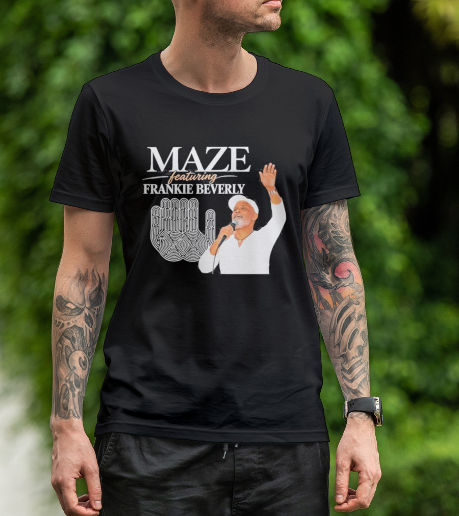 Maze Featuring Frankie Beverly White Outfit Microphone Performance Iconic Image T-Shirt