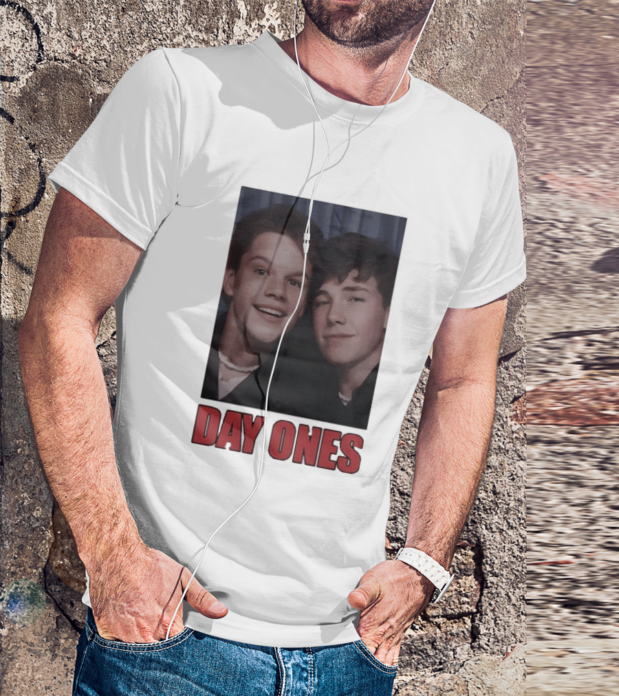 Ben Affleck Matt Damon Day Ones Friends Photobooth Nostalgia T-Shirt