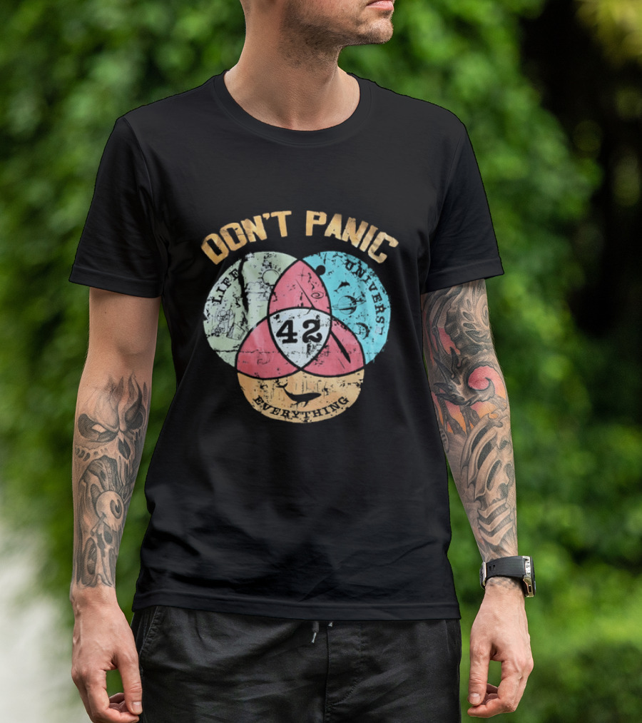 Don't Panic Life Universe Everything 42 Distressed T-Shirt