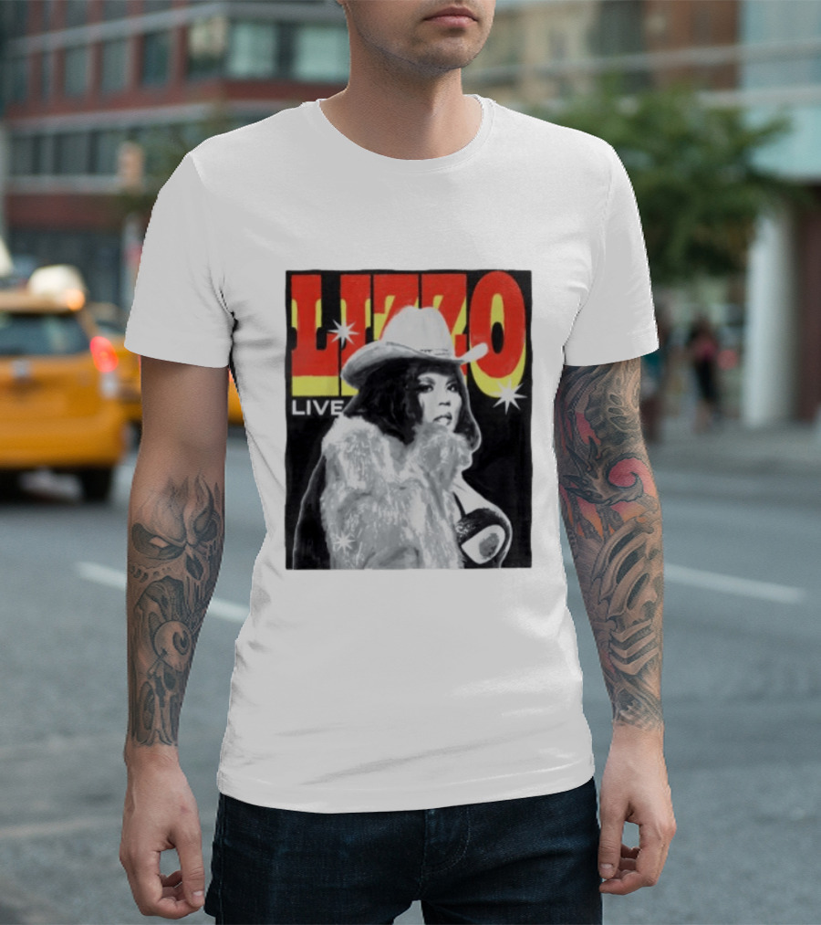 Lizzo Live Houston Mar 06 Texan Style Fur Coat Hat T-Shirt
