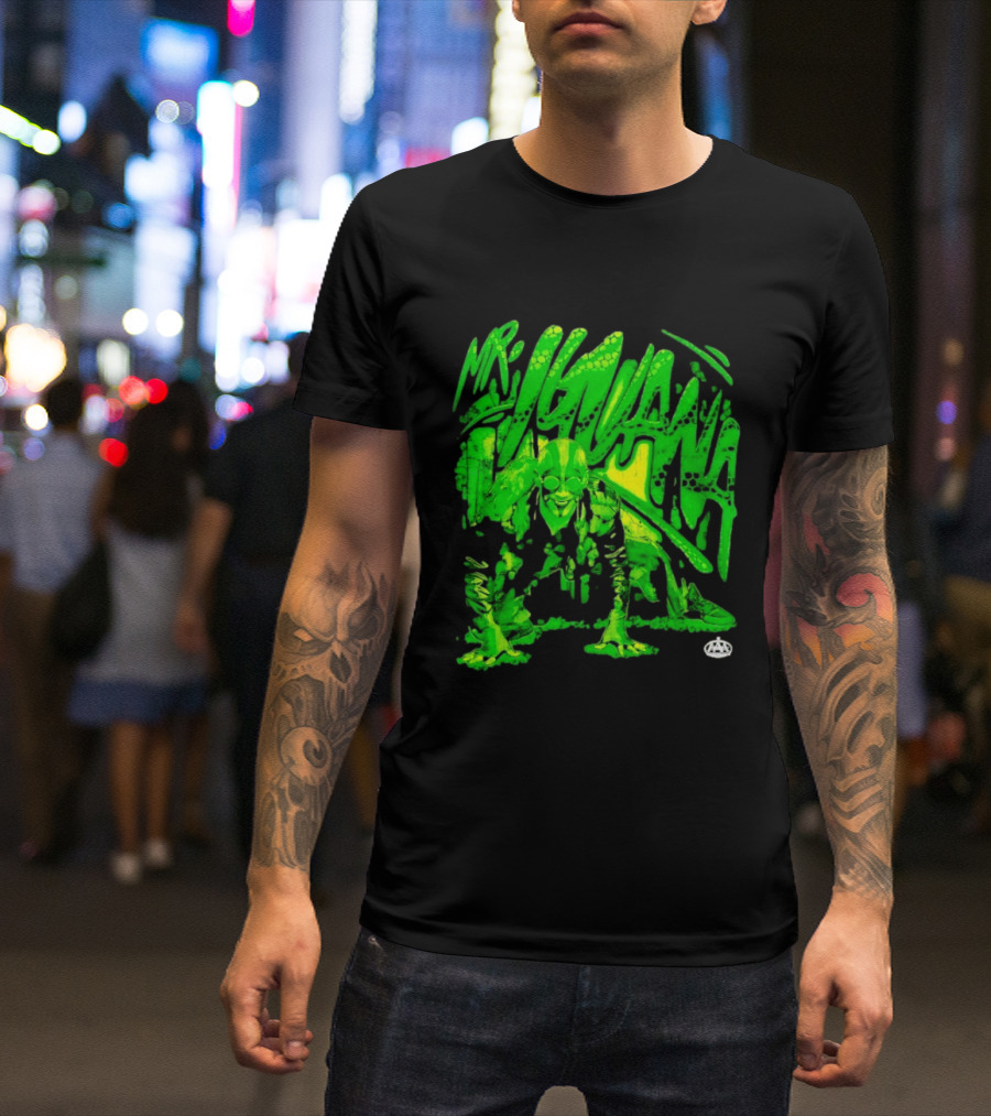 Mr Iguana AAA Lucha Libre Wrestler Crouching Masked Green Creature T-Shirt