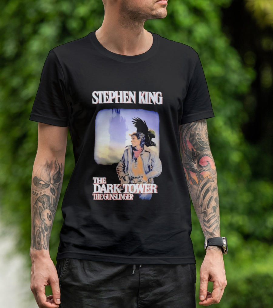 Stephen King The Dark Tower The Gunslinger Artwork With Gunslinger And Raven T-Shirt