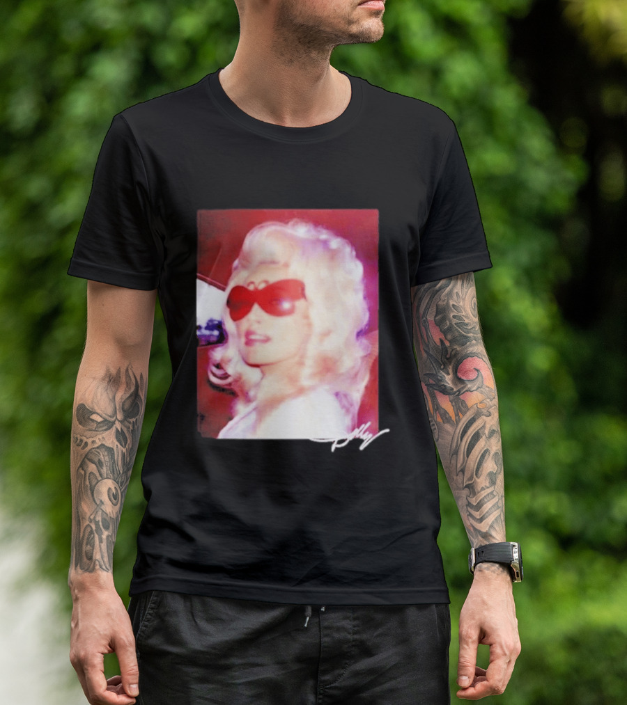 Dolly Parton Iconic Vintage Style With Red Sunglasses T-Shirt