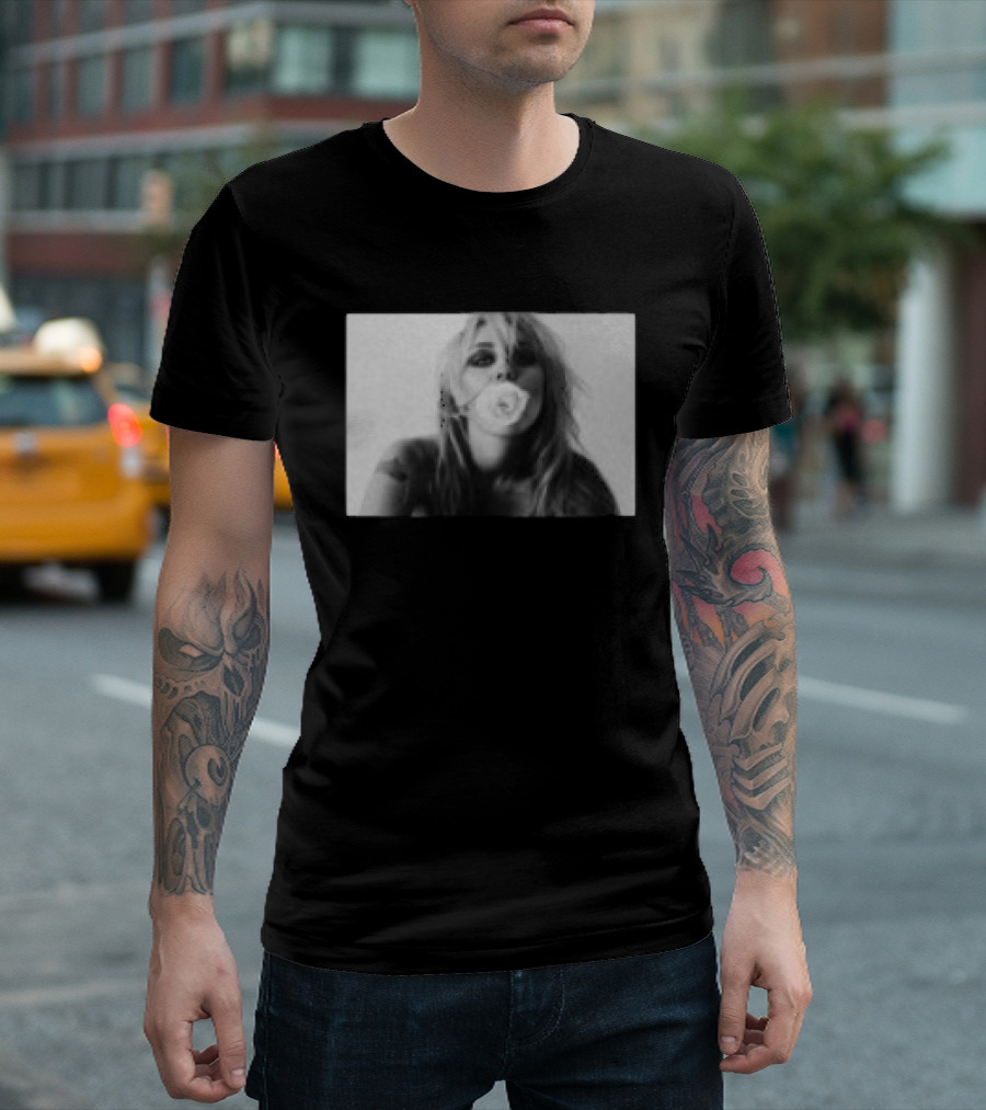Miley Store Bass Persuades Black Bubblegum Pop T-Shirt