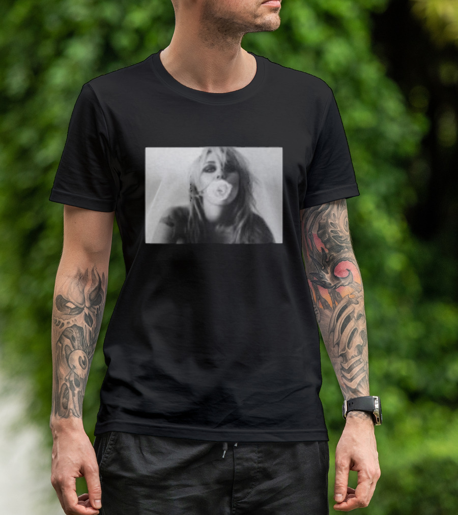 Miley Store Bass Persuades Black Bubblegum Pop T-Shirt