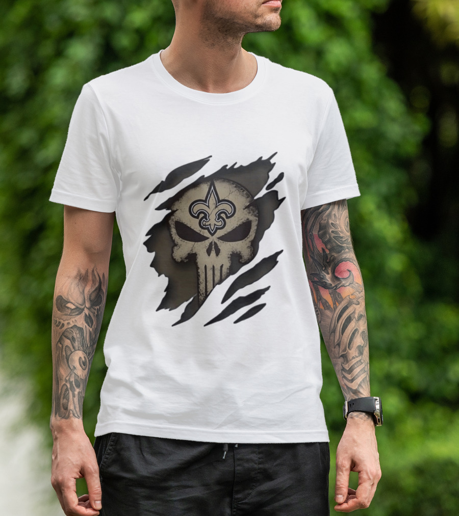 New Orleans Saints Punisher Skull Fleur De Lis Collaboration T-Shirt