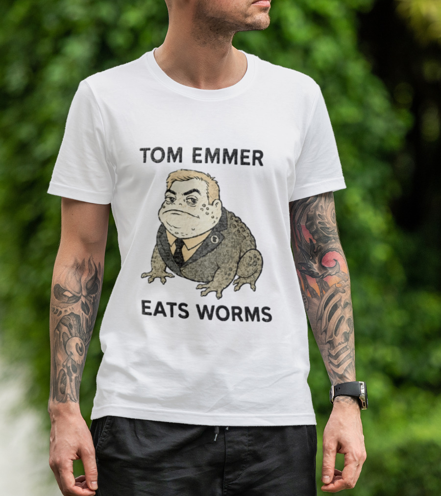 Tom Emmer Eats Worms Cartoon Toad Wearing Suit Tie T-Shirt