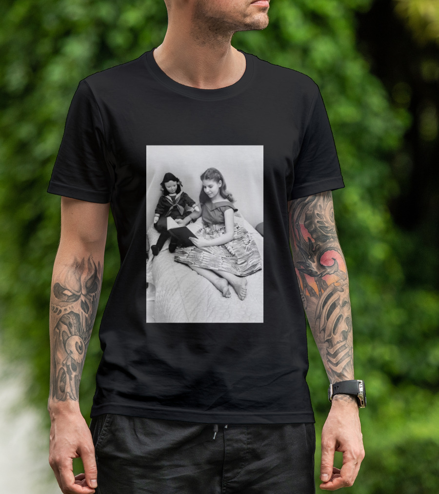 Robin Morgan Young Girl Reading With Doll Vintage Photograph T-Shirt