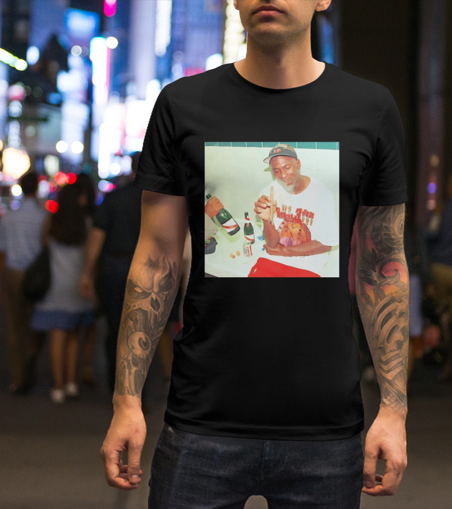 Michael Jordan Repeat 3 Peat Celebration Chicago Bulls Basketball T-Shirt