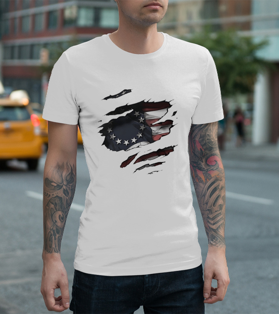 Betsy Ross American Flag Vintage Ripped Effect Patriotic T-Shirt