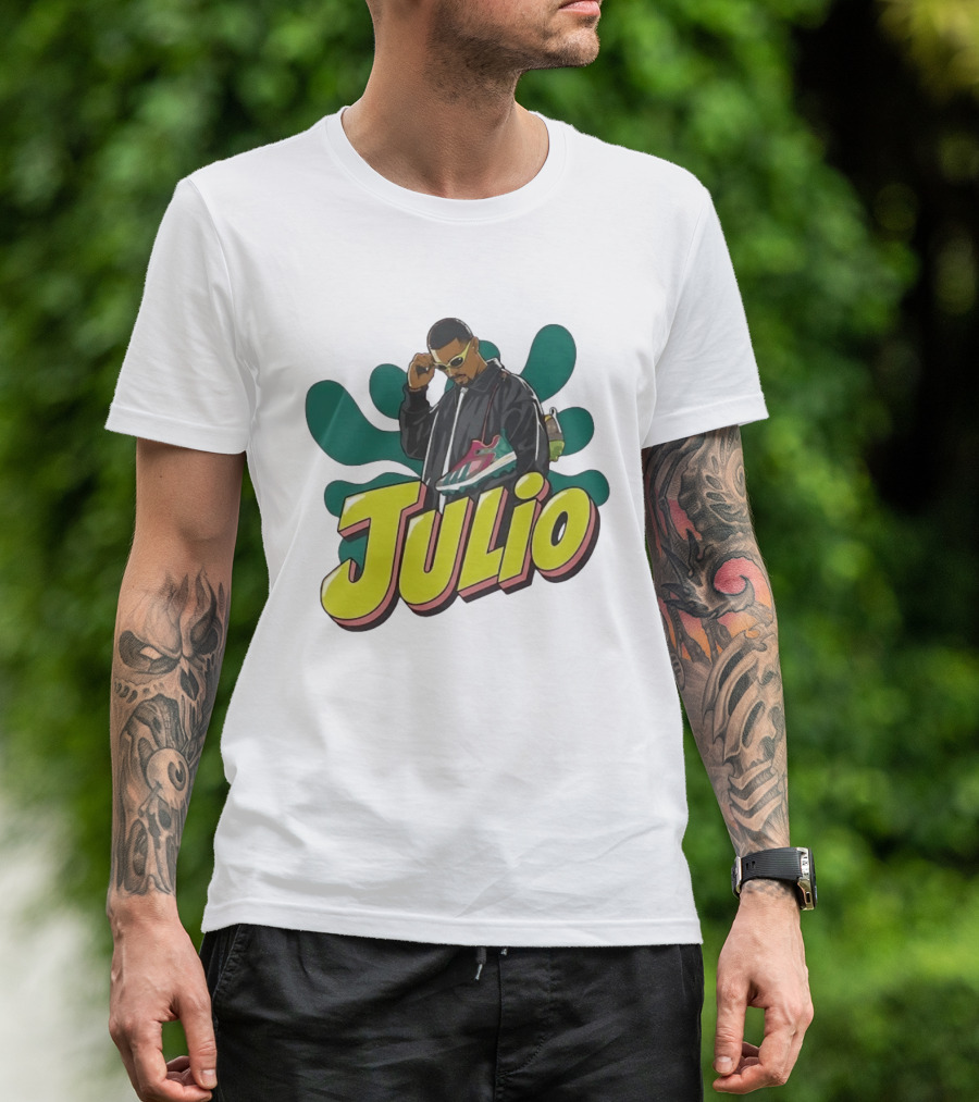 Julio Cool Streetwear Style With Trendy Sneakers T-Shirt
