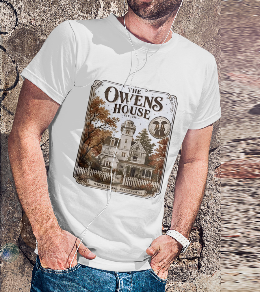 The Owens House Est 1998 Maria's Island Massachusetts Vintage Gothic Mansion T-Shirt