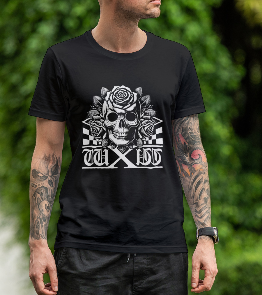 W X W Skull Roses Checkered Goth T-Shirt