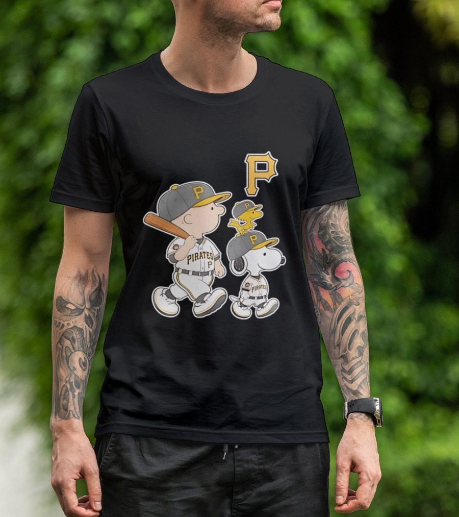 Woodstock Snoopy Charlie Brown Pittsburgh Pirates Baseball P T-Shirt