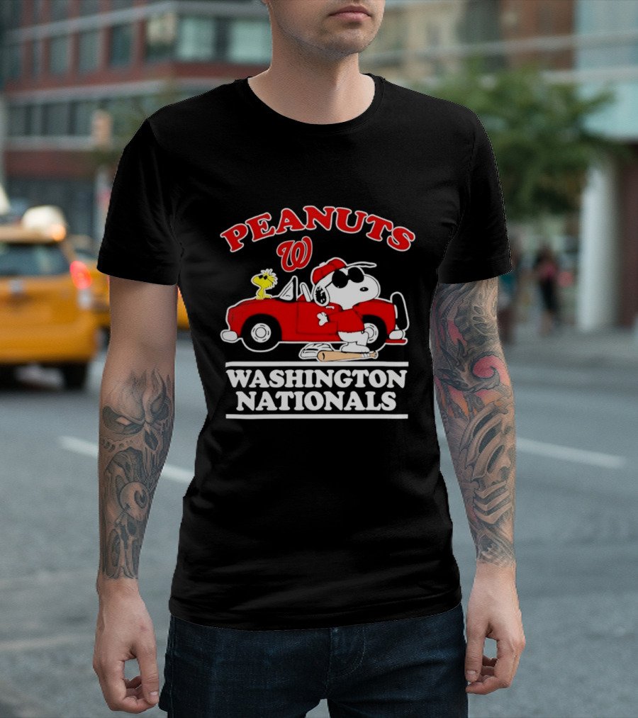 Peanuts Snoopy Woodstock Washington Nationals Baseball Car T-Shirt
