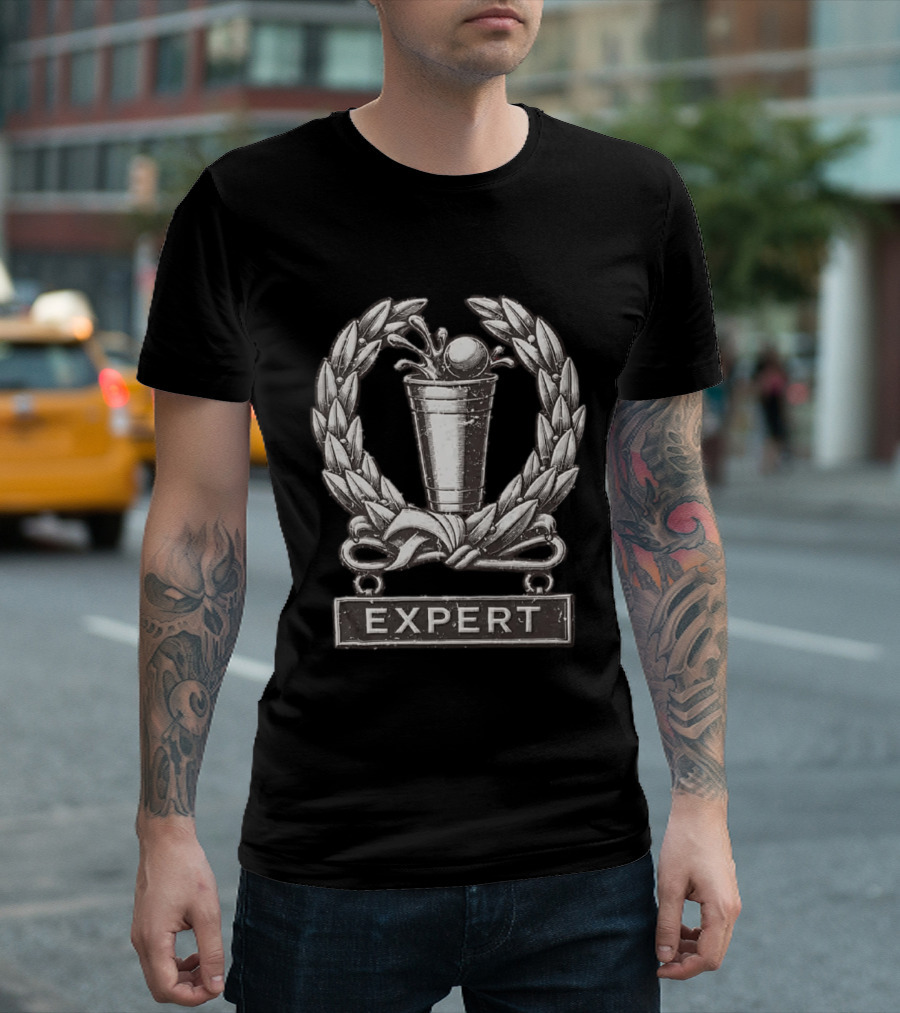 Beer Pong Expert Laurel Wreath Trophy Winner Cup Competition T-Shirt