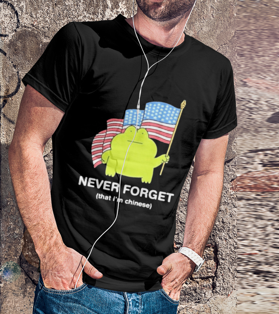 Frog Holding American Flags Never Forget That I'm Chinese T-Shirt