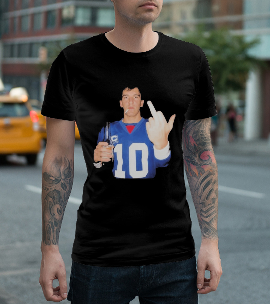 Eli Manning Jersey Smoking Gesture Middle Finger 10 T-Shirt