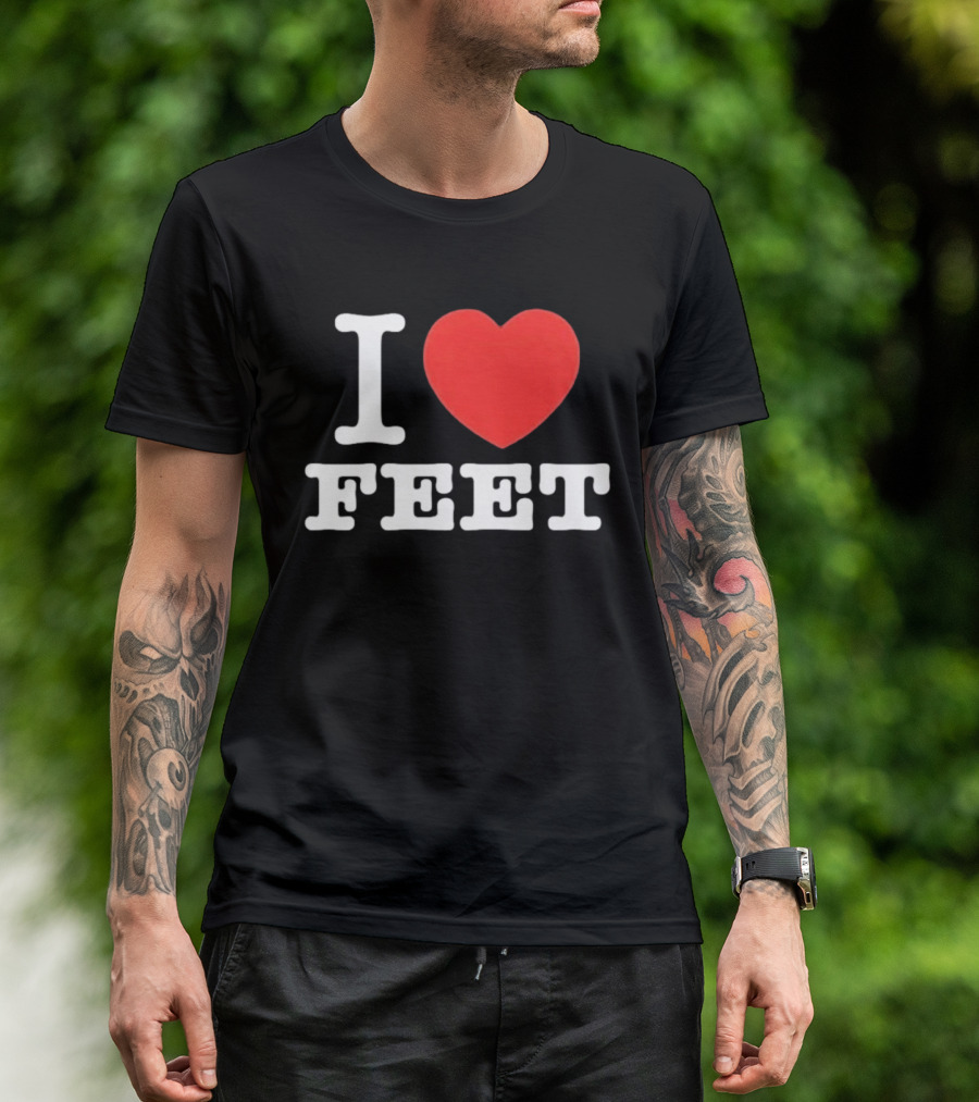 I Love Feet Humor Red Heart Foot Fetish Fun T-Shirt