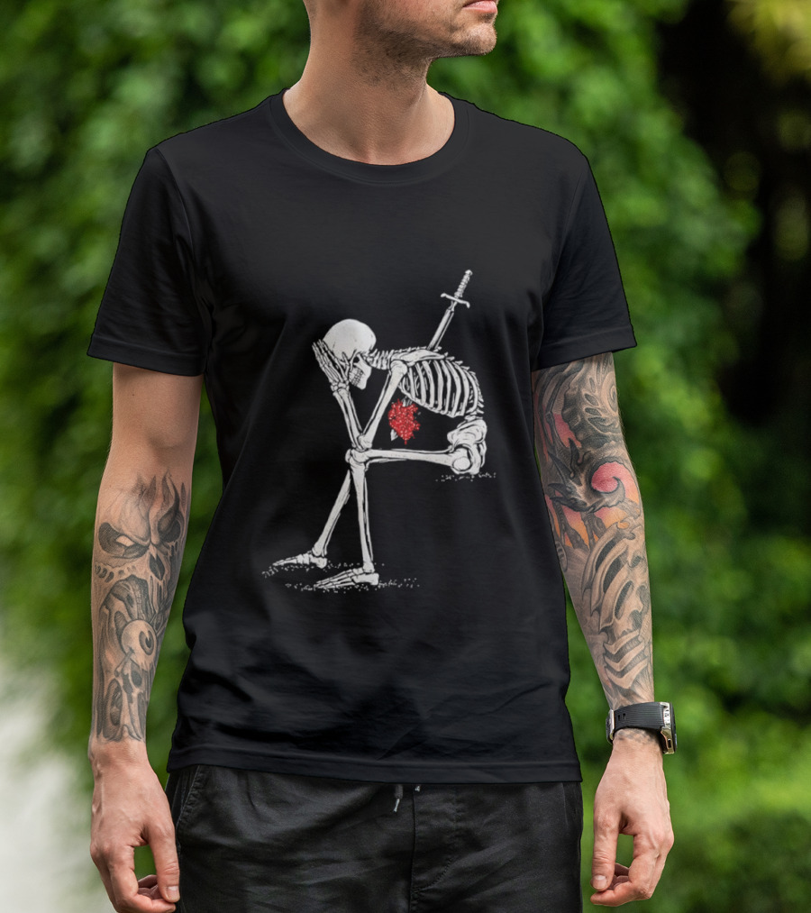 Sad Skeleton With Sword And Bleeding Heart Drawing T-Shirt
