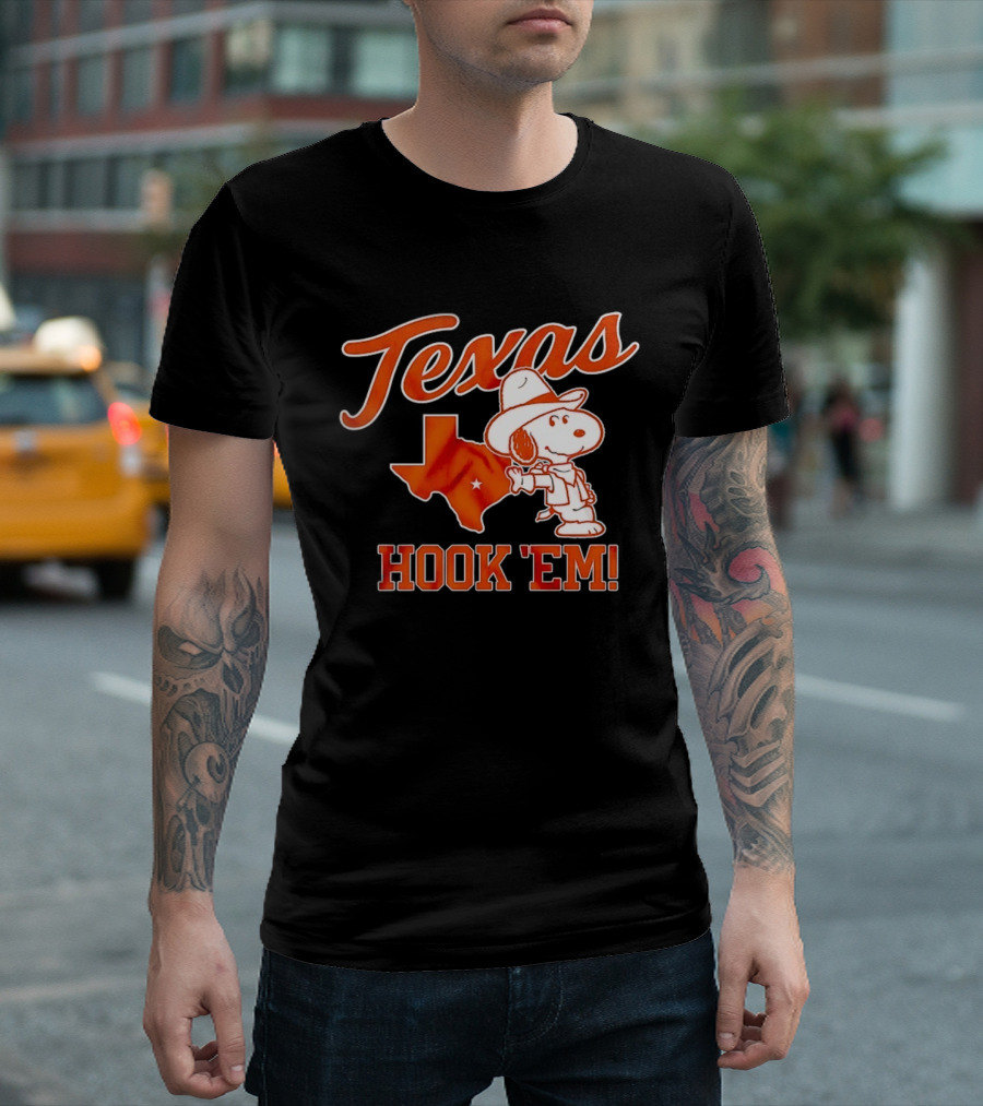 Texas Snoopy Hook 'Em Peanuts Cowboy Spirit T-Shirt