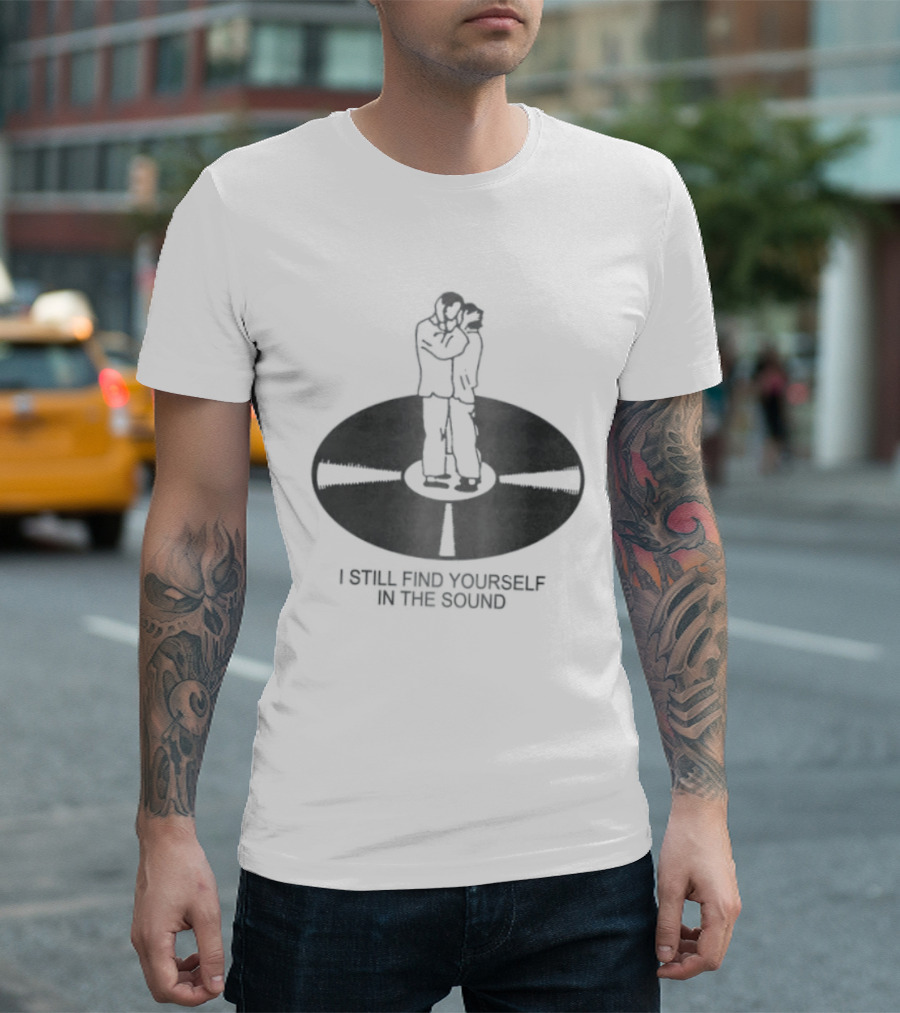 I Still Find Yourself In The Sound Vinyl Record Hugging Couple T-Shirt