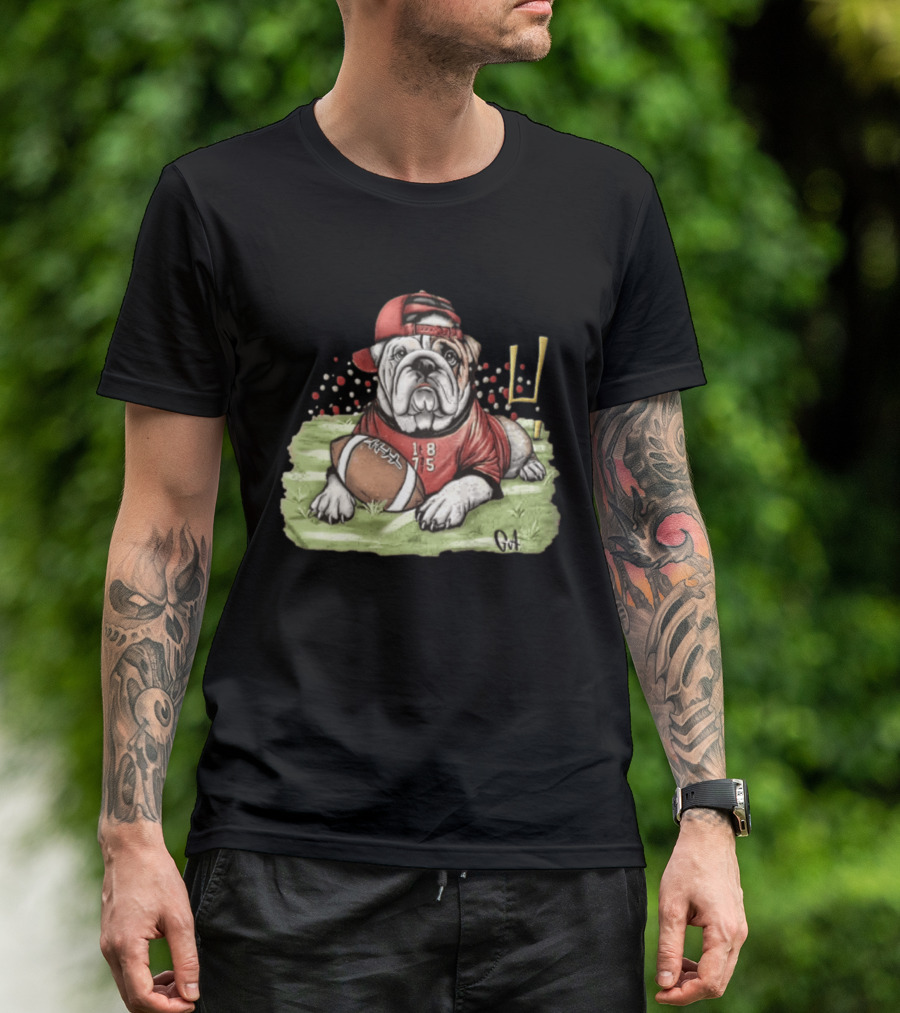 Georgia Bulldogs Football 1875 Bulldog With Cap And Football T-Shirt