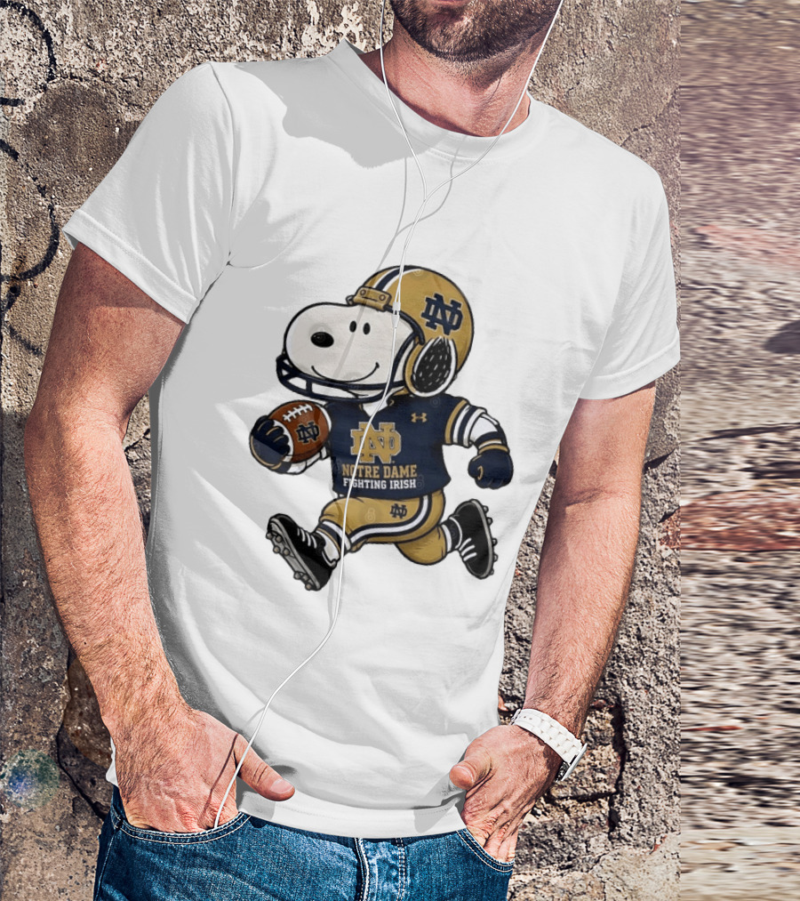 Snoopy Playing Football Notre Dame Fighting Irish ND Team Fan Gear T-Shirt