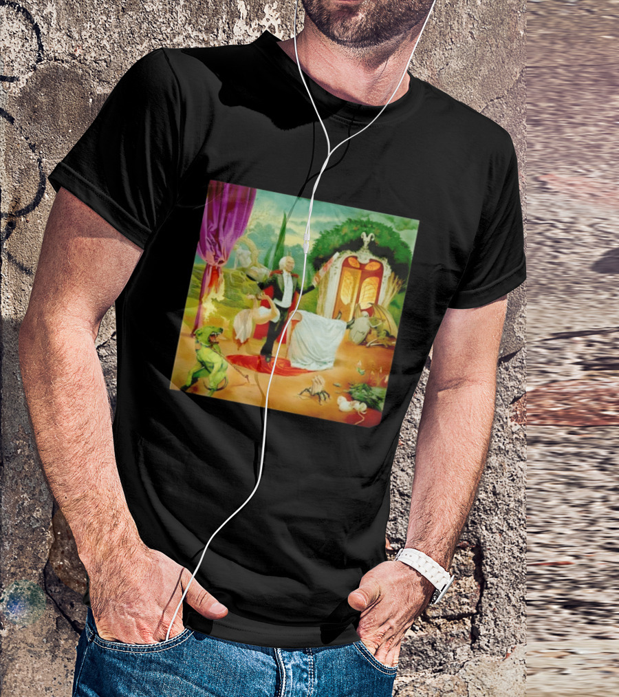 Surreal Magician Gothic Horror Sawing Woman In Half Fantasy Scene T-Shirt