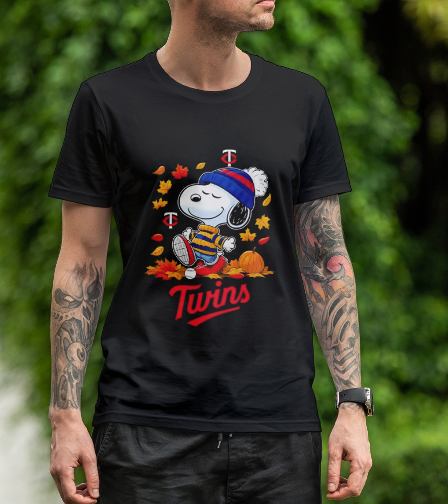 Snoopy Minnesota Twins Autumn Baseball MLB Peanuts Leaves Pumpkin T-Shirt