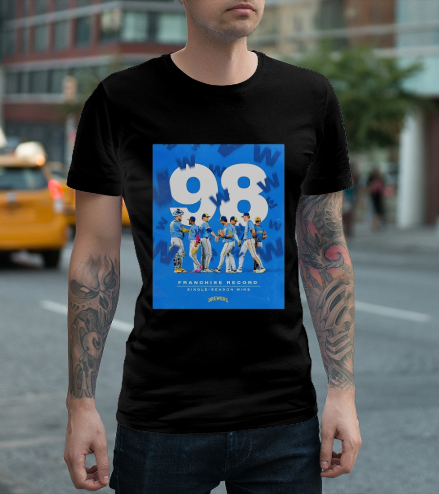 Milwaukee Brewers 98 Franchise Record Single Season Wins Team Celebration T-Shirt