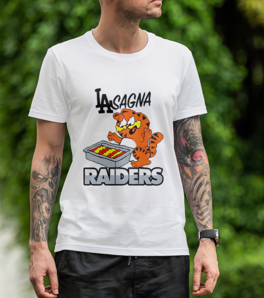 LA Lasagna Raiders Orange Cat Eating Lasagna Sports Rivalry T-Shirt