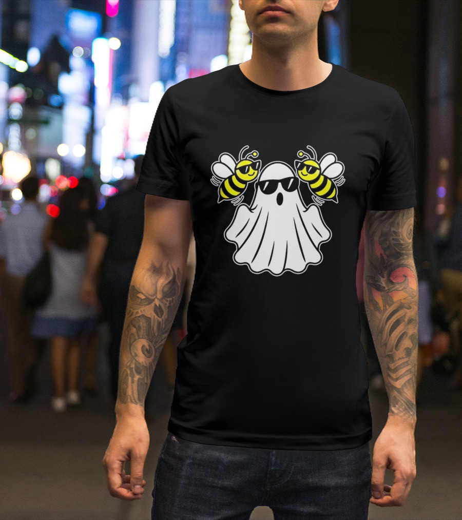 Ghost With Sunglasses And Bees Spooky Halloween Fun T-Shirt