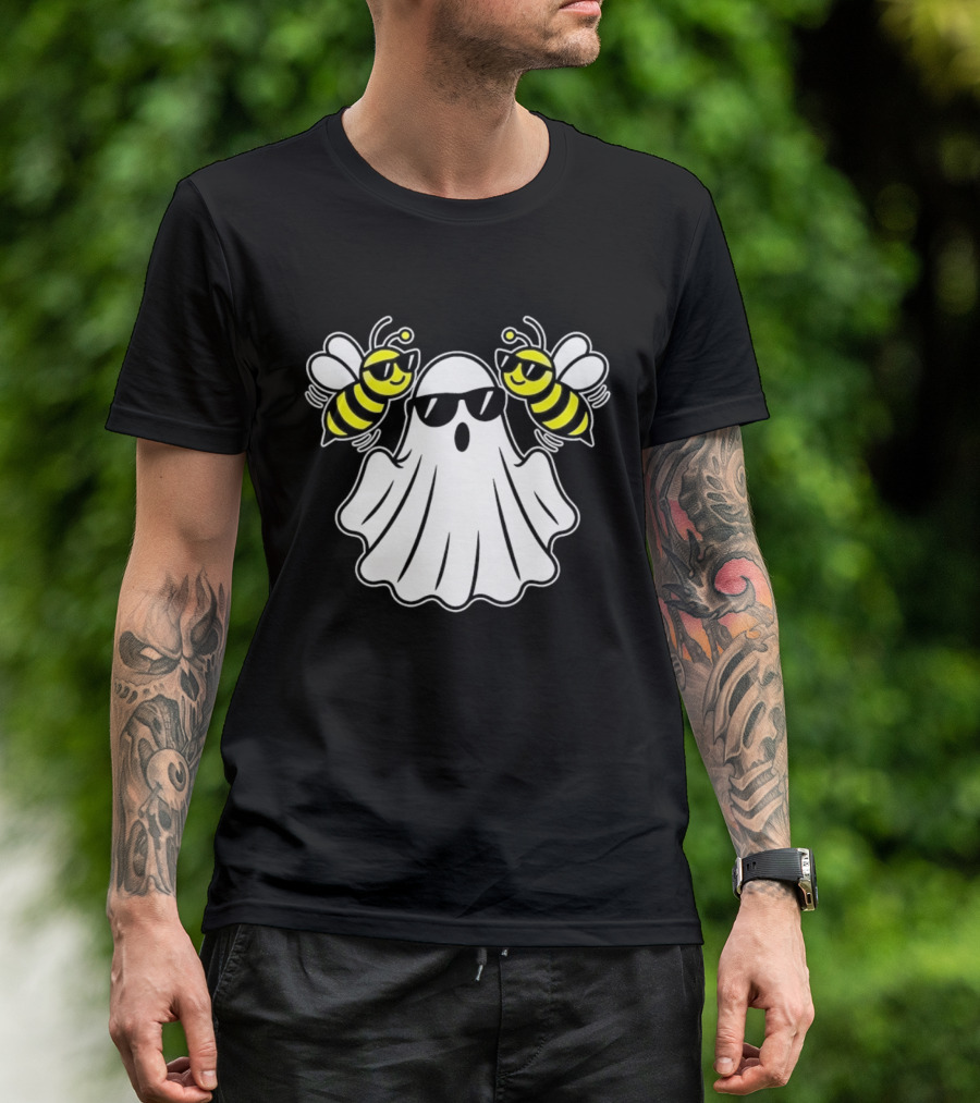 Ghost With Sunglasses And Bees Spooky Halloween Fun T-Shirt