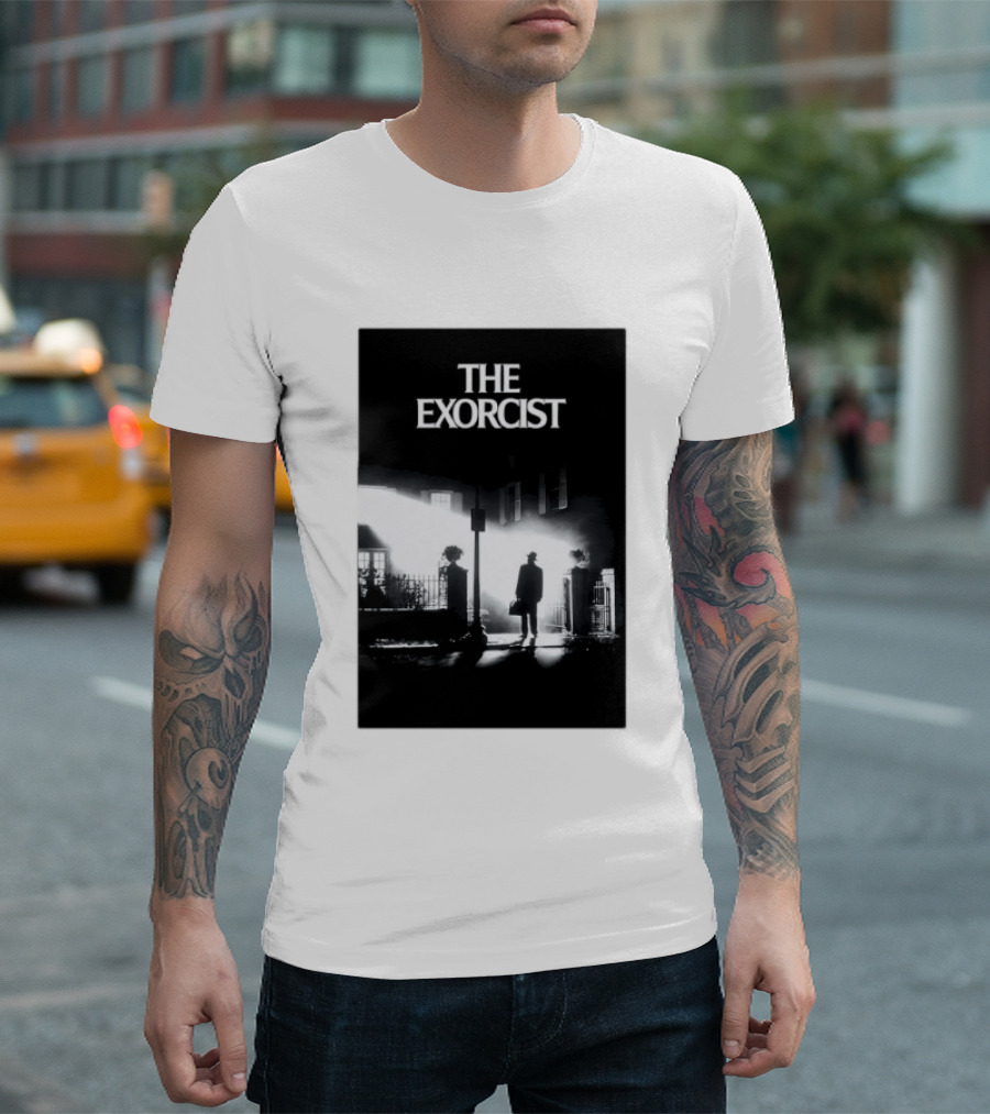 The Exorcist Iconic Horror Movie Walking Man Shadow Scene T-Shirt