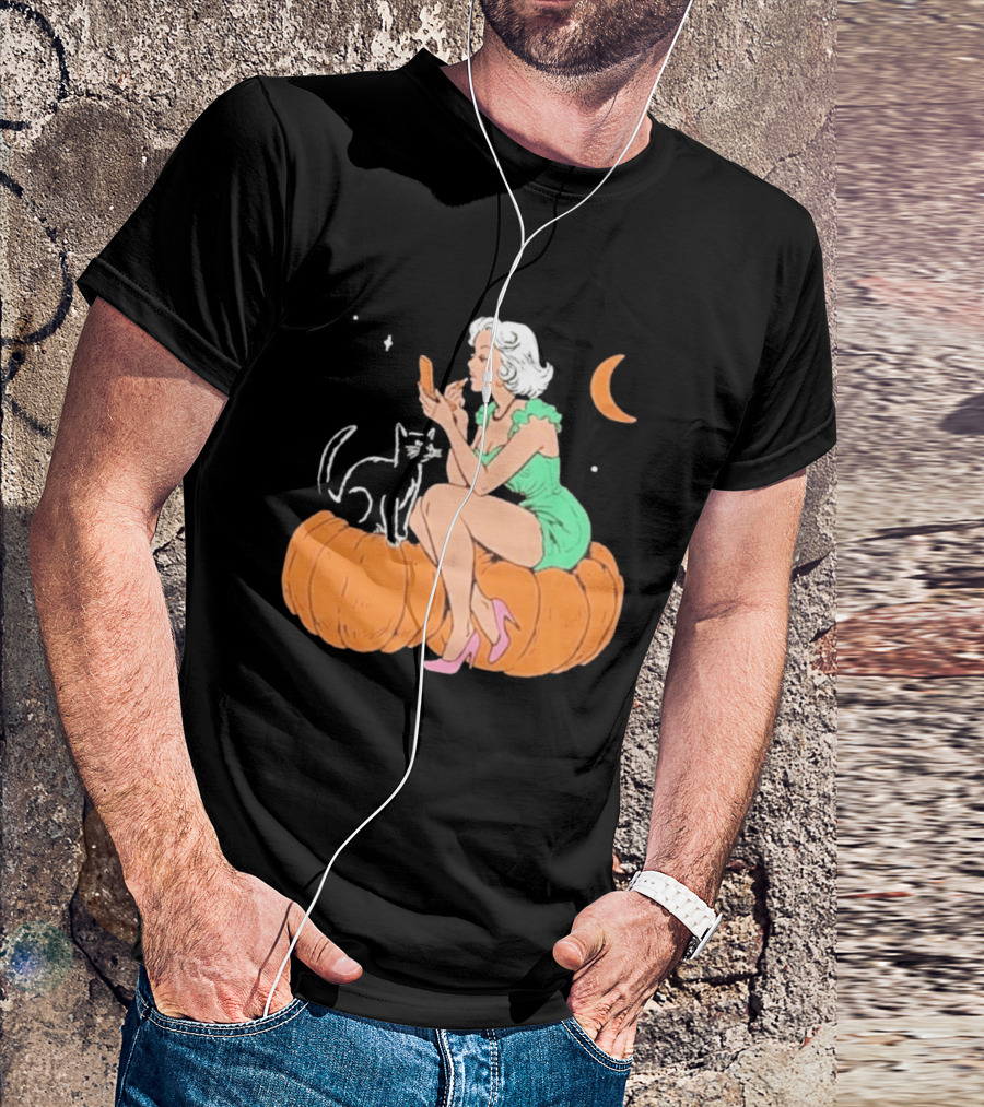 Pinup Girl Applying Lipstick On Pumpkin With Black Cat Halloween Moon Scene T-Shirt