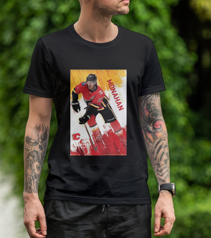 Sean Monahan Calgary Flames NHL Hockey Action T-Shirt