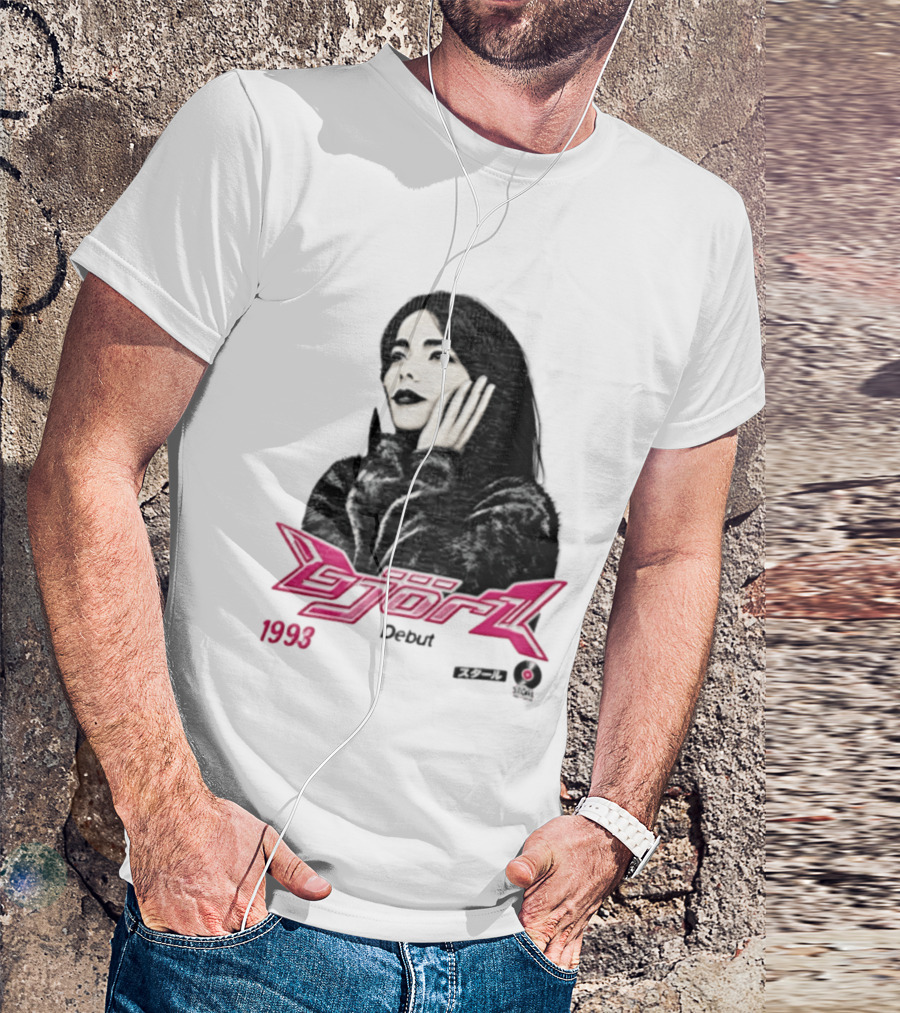 Bjork Debut 1993 Woman Hands On Face Pink T-Shirt