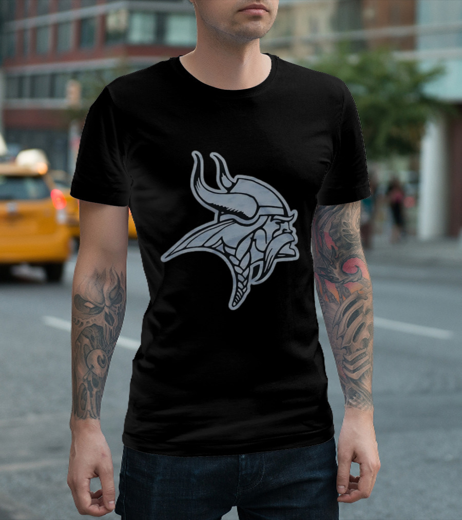 Minnesota Vikings Black Football Viking Helmet T-Shirt