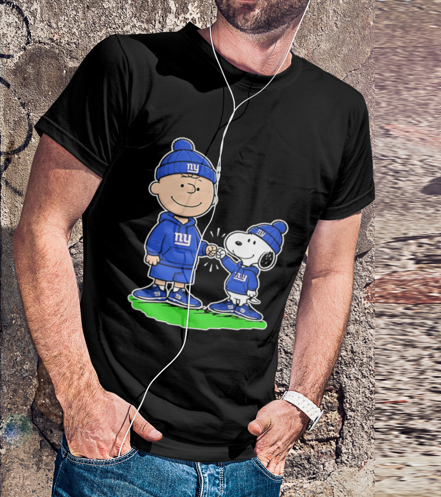 Snoopy And Charlie Brown NY Giants NFL Collaboration T-Shirt