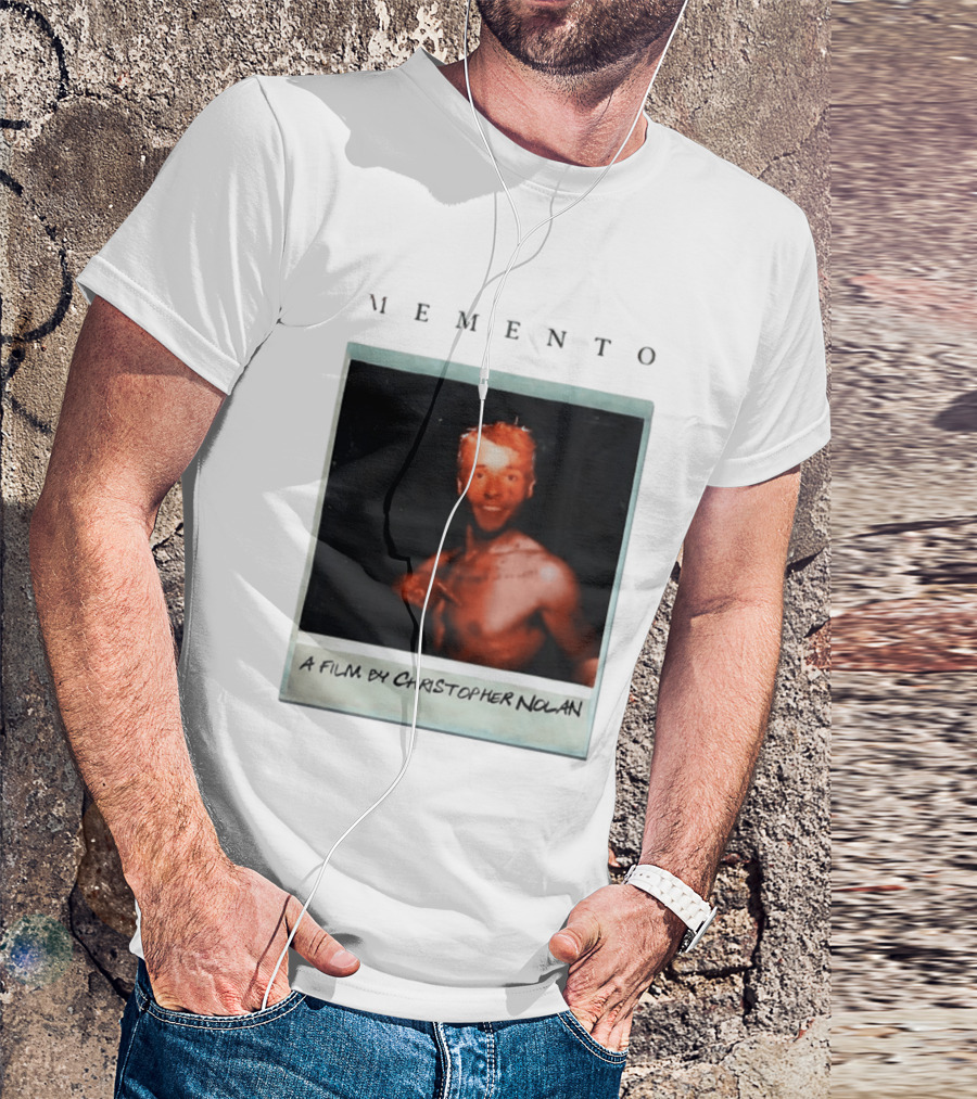 Memento A Film By Christopher Nolan Guy Pearce Polaroid Image T-Shirt