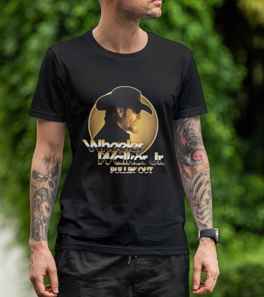 Wheeler Walker Jr. Pullin' Out Album Cover Portrait In Gold T-Shirt
